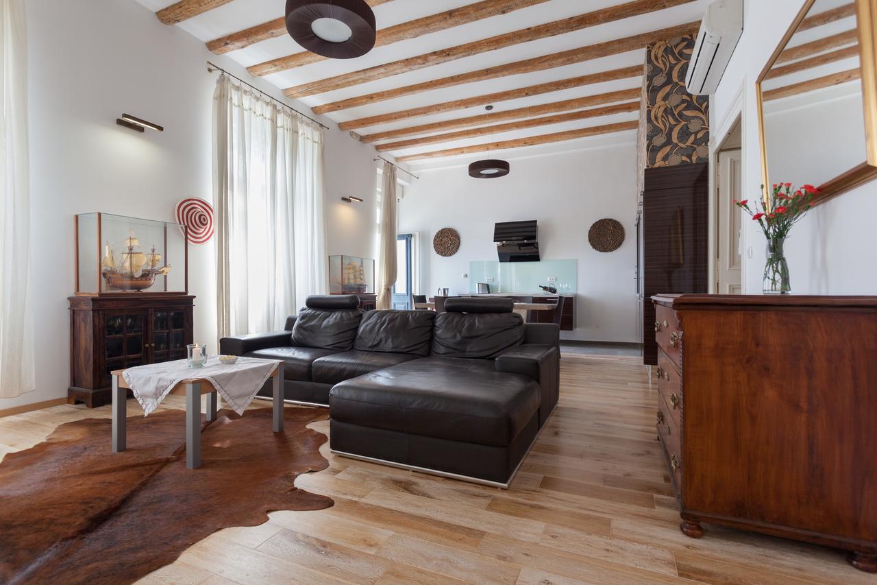 Luxury Beachfront Apartment Banje Dubrovnik Exterior photo